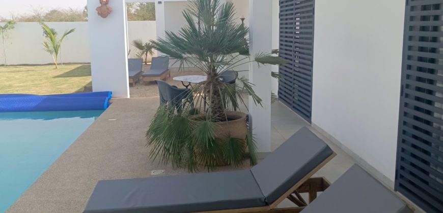Ngaparou belle villa contemporaine de 5 chambres avec piscine