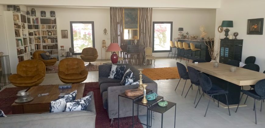 Ngaparou belle villa contemporaine de 5 chambres avec piscine