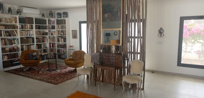 Ngaparou belle villa contemporaine de 5 chambres avec piscine
