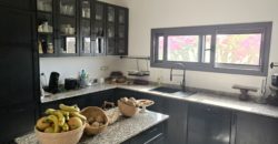 Ngaparou belle villa contemporaine de 5 chambres avec piscine