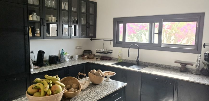 Ngaparou belle villa contemporaine de 5 chambres avec piscine