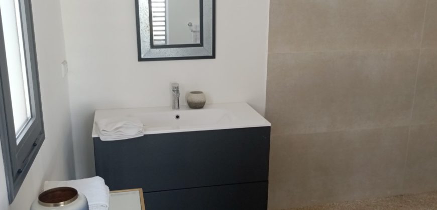 Ngaparou belle villa contemporaine de 5 chambres avec piscine