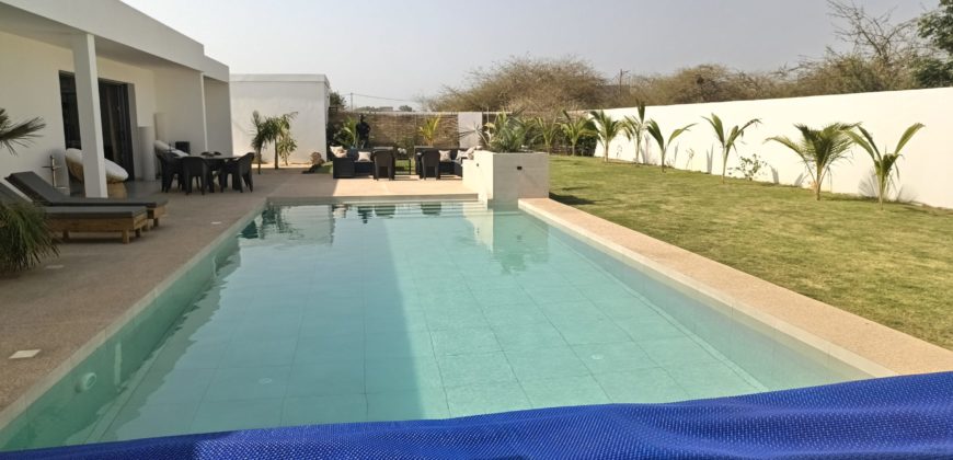 Ngaparou belle villa contemporaine de 5 chambres avec piscine
