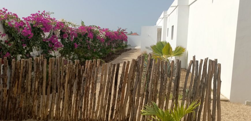Ngaparou belle villa contemporaine de 5 chambres avec piscine