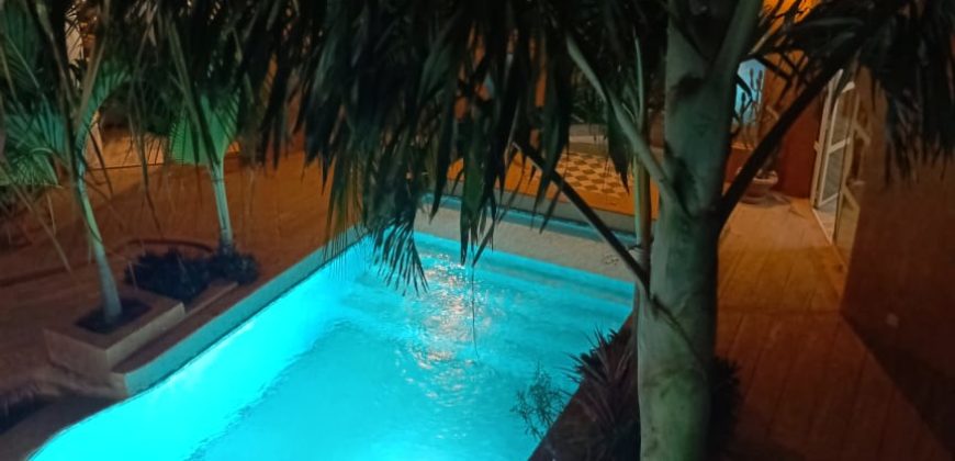 Ngaparou sublime ryad de 3 chambres + 1 dependance avec piscine