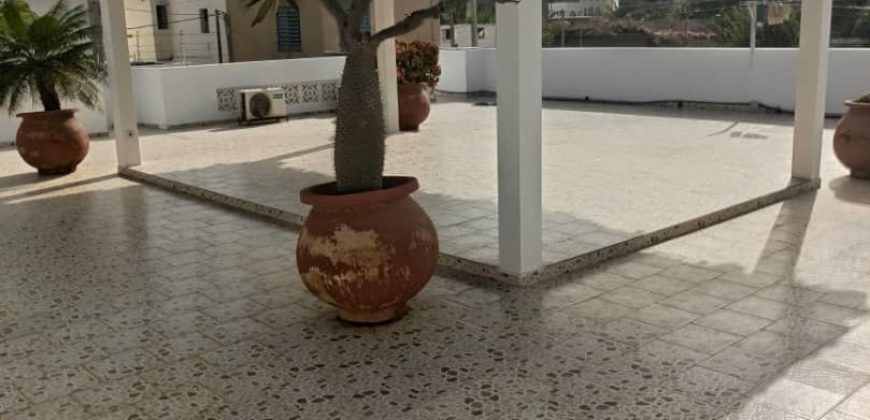 Saly Bambara charmante villa de 3 chambres avec piscine