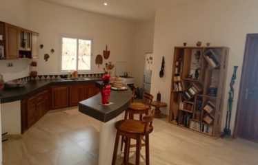 Somone – villa de 3 chambres avec piscine sur une parcelle de 600m2 à vendre
