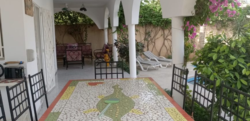 Saly Bambara charmante villa de 3 chambres avec piscine