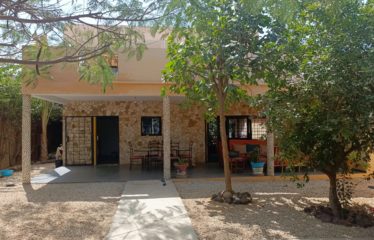 Popenguine – villa de 3 chambres à 700 mde la mer à vendre.