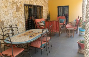Popenguine – villa de 3 chambres à 700 mde la mer à vendre.