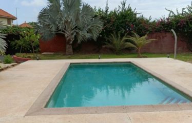Ngaparou – Villa contemporaine plain pied 4 chambres avec piscine à vendre.BV474.