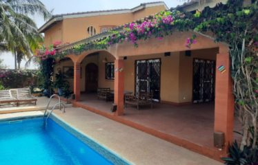 Saly – Villa 4 chambres avec piscine à louer.BV486.