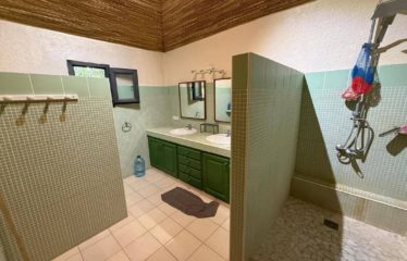 Somone – Villa d’architecte 4 chambres avec piscine à vendre.BV482.