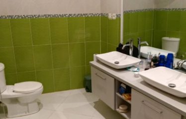 Ngaparou – Villa 3 chambres avec piscine en résidence privée à vendre.BV492.