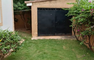 Ngaparou – Villa 3 chambres avec piscine en résidence privée à vendre.BV492.