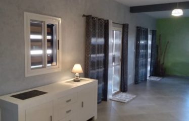 Nguérigne – Villa contemporaine plain-pied 5 chambres avec piscine à louer.BV484.