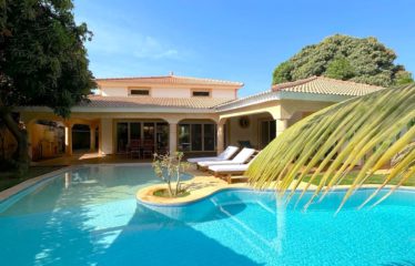 Ngaparou – Villa 3 chambres avec piscine en résidence privée à vendre.BV492.