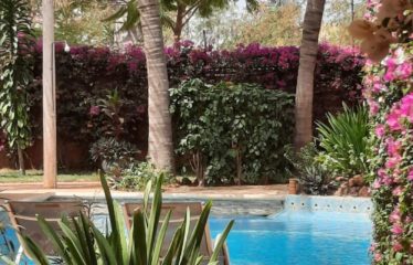 Saly – Villa 4 chambres avec piscine à louer.BV486.