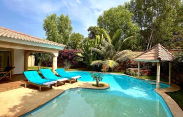 Ngaparou – Villa 3 chambres avec piscine en résidence privée à vendre.BV492.