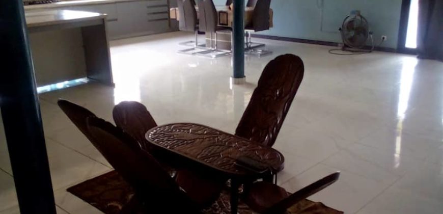 WARANG : Villa à vendre 3 chambres + 4 éléments locatifs