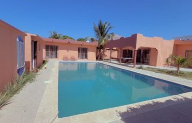 WARANG : Villa à vendre de 4 chambres avec piscine.BV102.