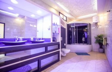 Saly – saly carrefour – villa 5 chambres Titre Foncier avec piscine à vendre.