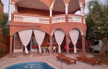Ngaparou – Charmante villa R+2 proche de la mer (drève) avec piscine