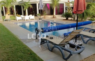 SOMONE : Villa contemporaine plain-pied 3 chambres avec piscine à vendre