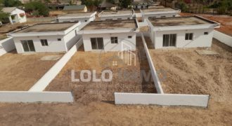 Ndangane – Ensemble de 6 villas (2 chambres)à aménager proche lagune à vendre