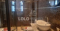 NGUERIGNE/Sinthiane : Villa contemporaine plain pied avec piscine à vendre