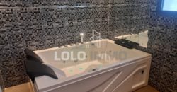 NGUERIGNE/Sinthiane : Villa contemporaine plain pied avec piscine à vendre