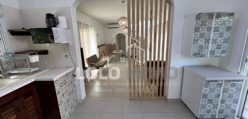 Ngaparou – Villa 3 chambres avec piscine deuxième ligne à vendre