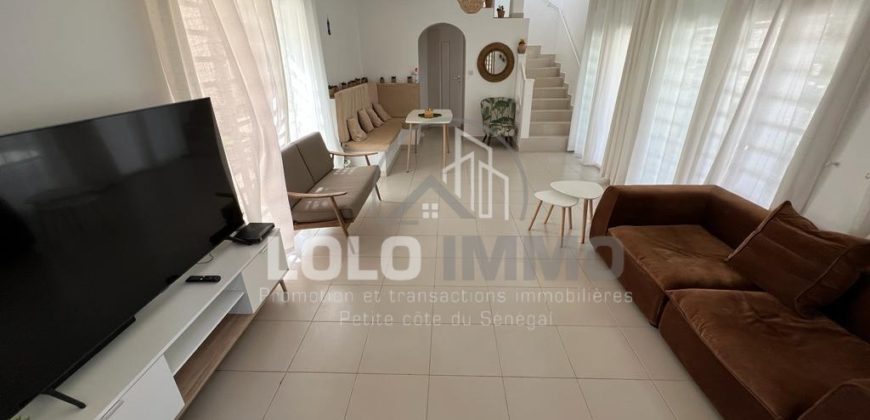 Ngaparou – Villa 3 chambres avec piscine deuxième ligne à vendre