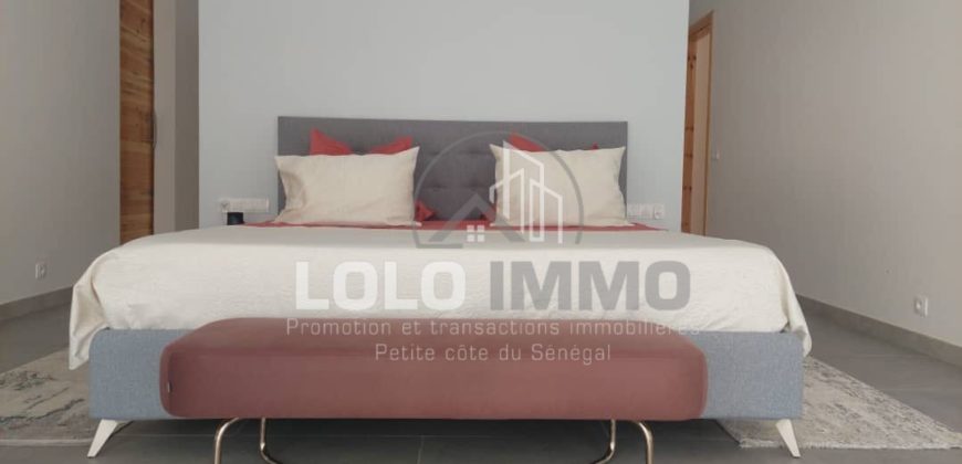 Nguérigne – Villa haut standing 5 chambres avec piscine à vendre.