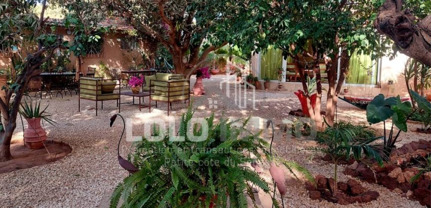 Ngaparou – Villa paisible au coeur d’un joyau arboré avec piscine à vendre
