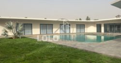 Nguérigne – Villa haut standing 5 chambres avec piscine à vendre.