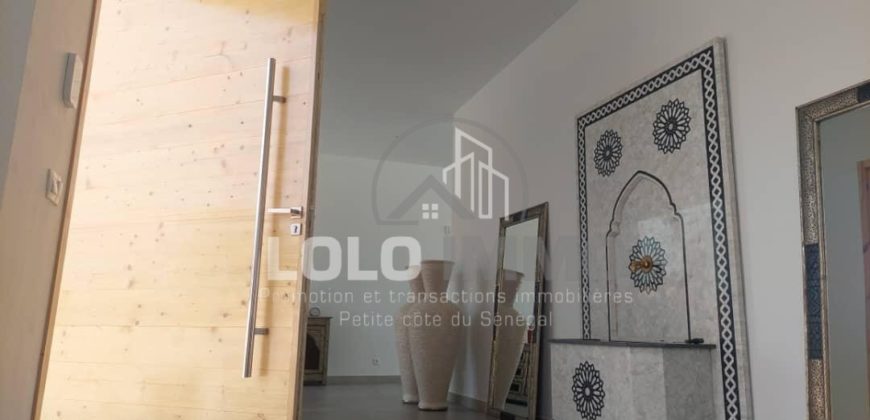 Nguérigne – Villa haut standing 5 chambres avec piscine à vendre.
