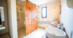 Yayem/ Sine Saloum  – magnifique maison d’architecte de 4 chambres  avec piscine à vendre