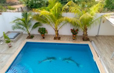 Saly – Quartier Diambars charmante villa de 2 chambres avec piscine à vendre
