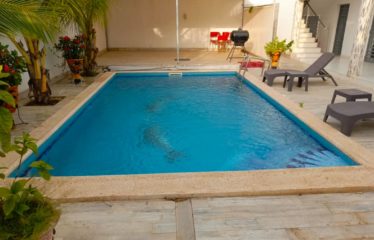Saly – Quartier Diambars charmante villa de 2 chambres avec piscine à vendre