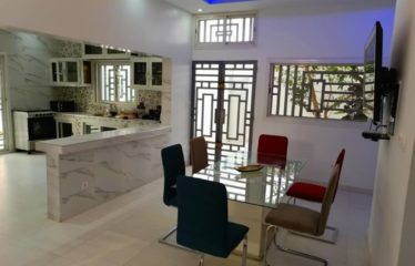 Saly – Quartier Diambars charmante villa de 2 chambres avec piscine à vendre
