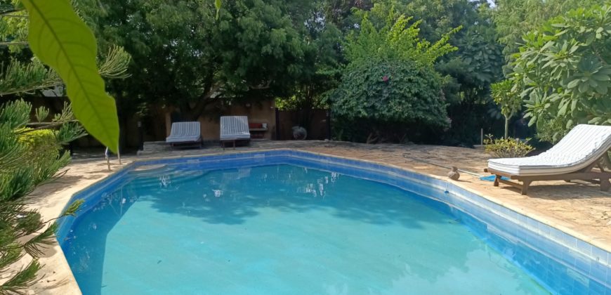 Popenguine belle propriété proche de la plage sur un terrain de 1795m2