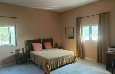Nianing – villa de 6 chambres avec piscine à vendre.BV400.