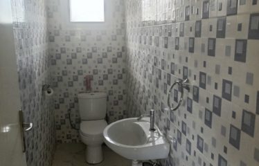 Nianing – villa de 6 chambres avec piscine à vendre.BV400.