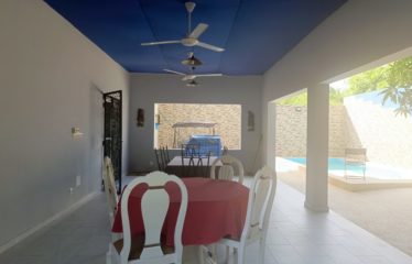 Nianing – villa de 6 chambres avec piscine à vendre.BV400.