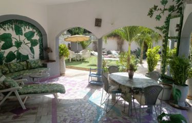 Warang – magnifique Riad de 3 chambres avec piscine à vendre.BV404.