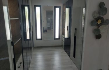 Nguerigne – PROMOTION – Villa neuve de 3 chambres et bureau avec piscine à vendre.BV409.