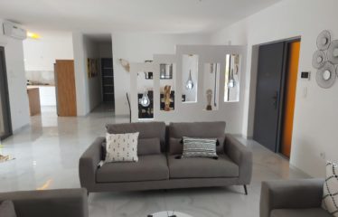Nguerigne – PROMOTION – Villa neuve de 3 chambres et bureau avec piscine à vendre.BV409.