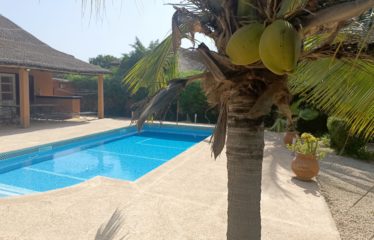 Nianing – villa de 6 chambres avec piscine en résidence à vendre.BV406.