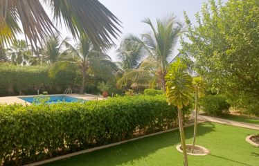 Nianing – villa de 6 chambres avec piscine en résidence à vendre.BV406.